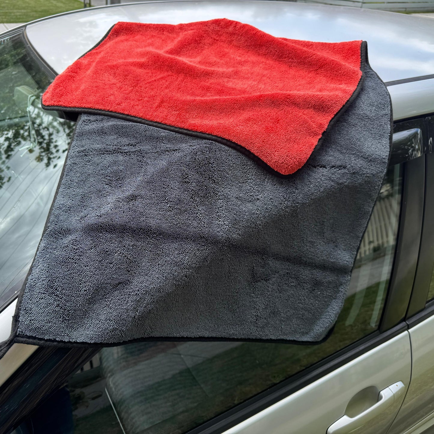 MJJC Detail X-ONE Supersize Double Twisted Pile Drying Towel (120cm x 60cm | 1,400gsm)